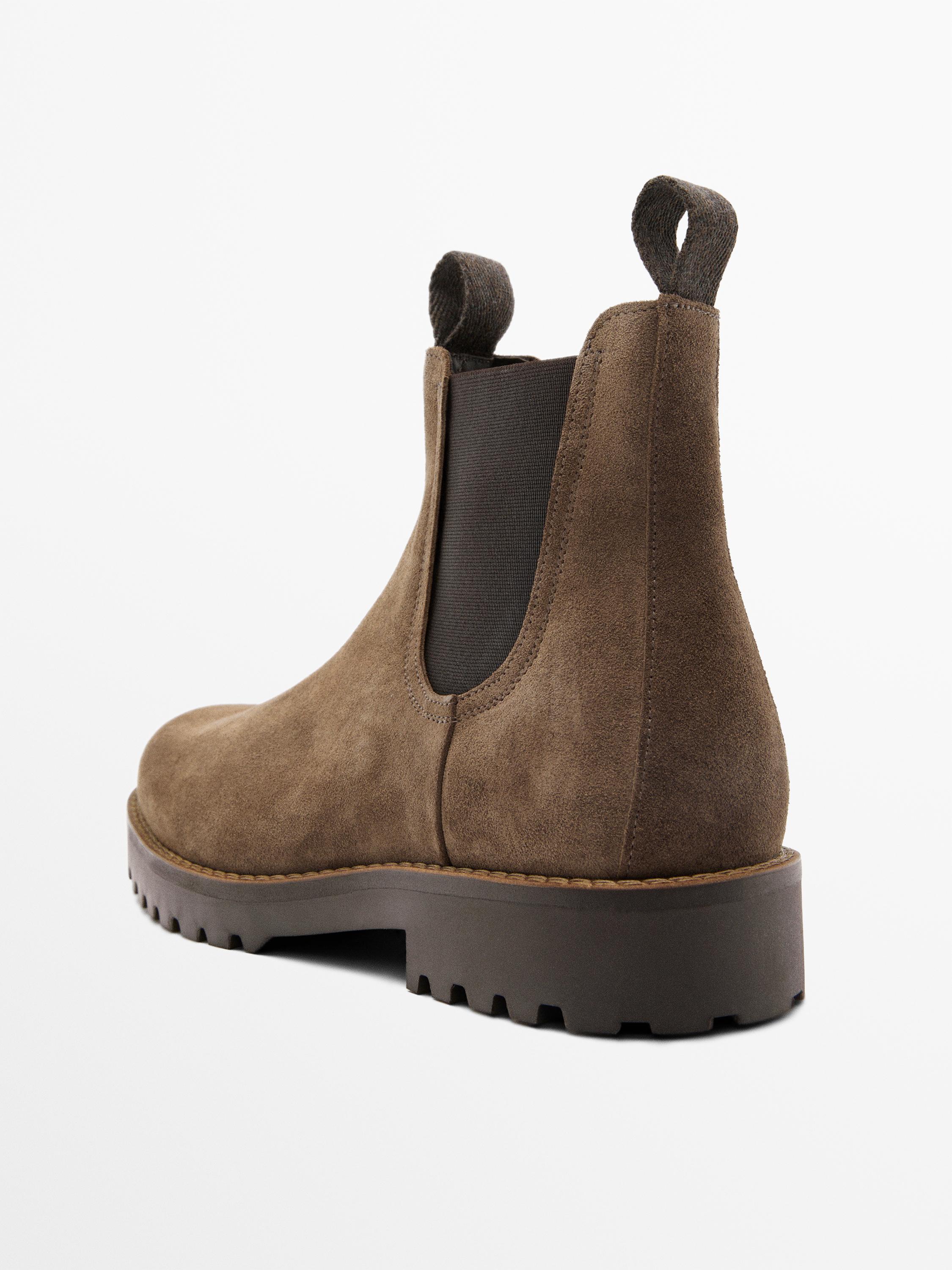 Leather Chelsea boots